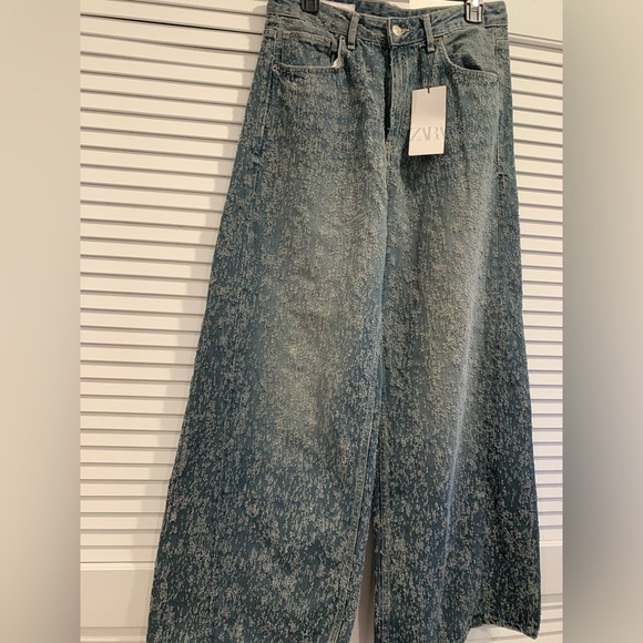 NWT Zara Alma wide leg popcorn detail jeans size US 6 - Picture 1 of 9